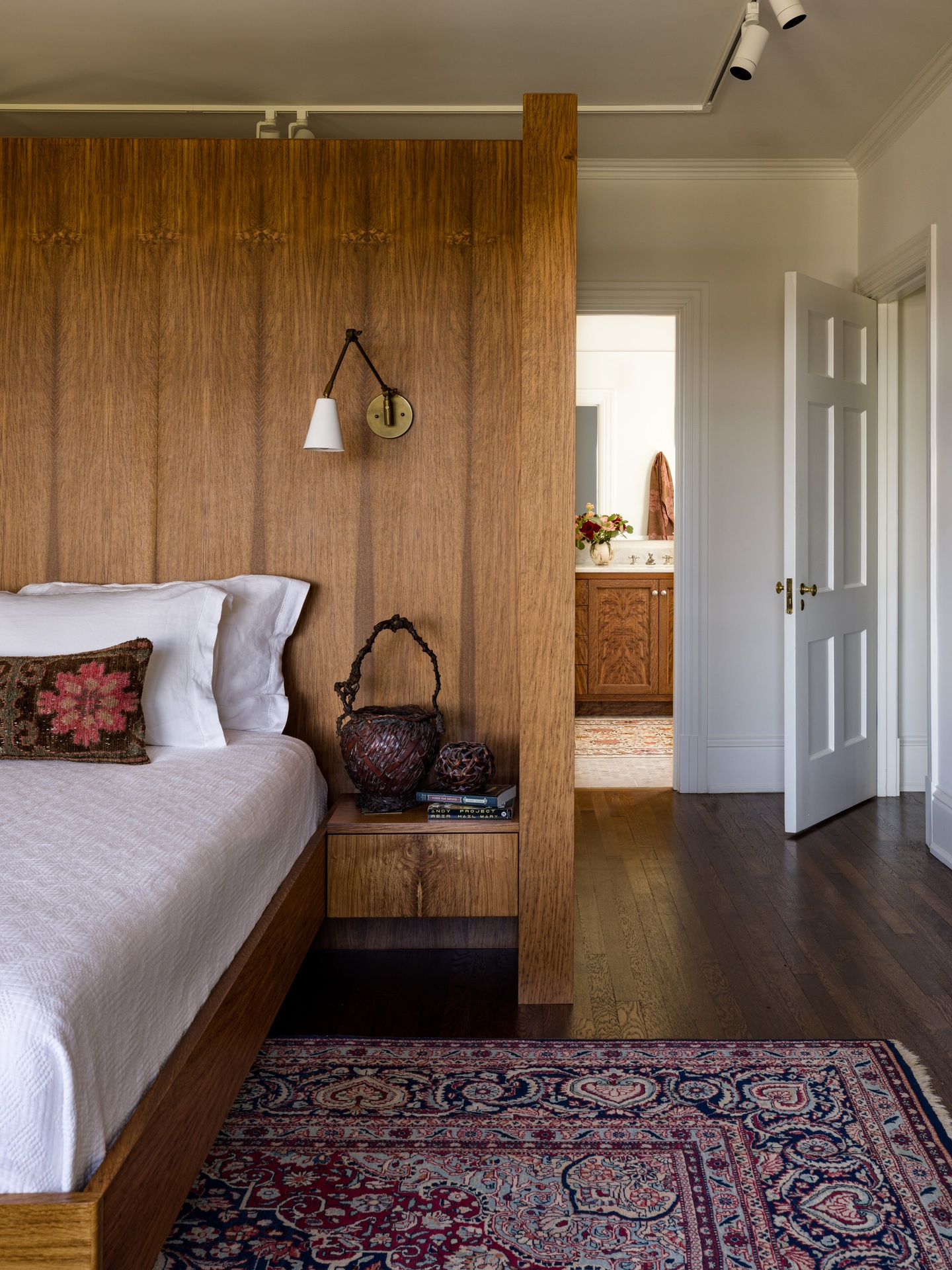 Holland Stephens Interiors